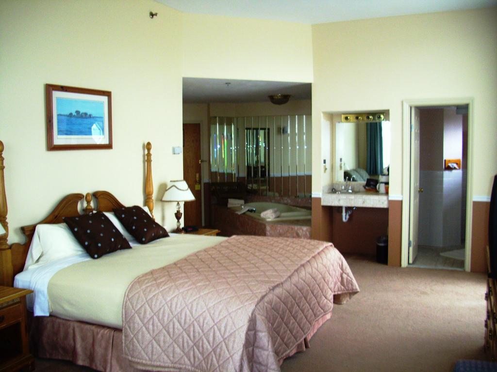 Riveredge Resort Hotel Alexandria Bay Exterior foto